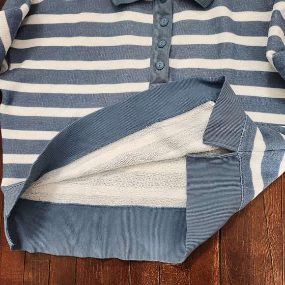 American Eagle Big Hug Henley Sweatshirt – Size Small (Oversized) - Picture 4 of 7